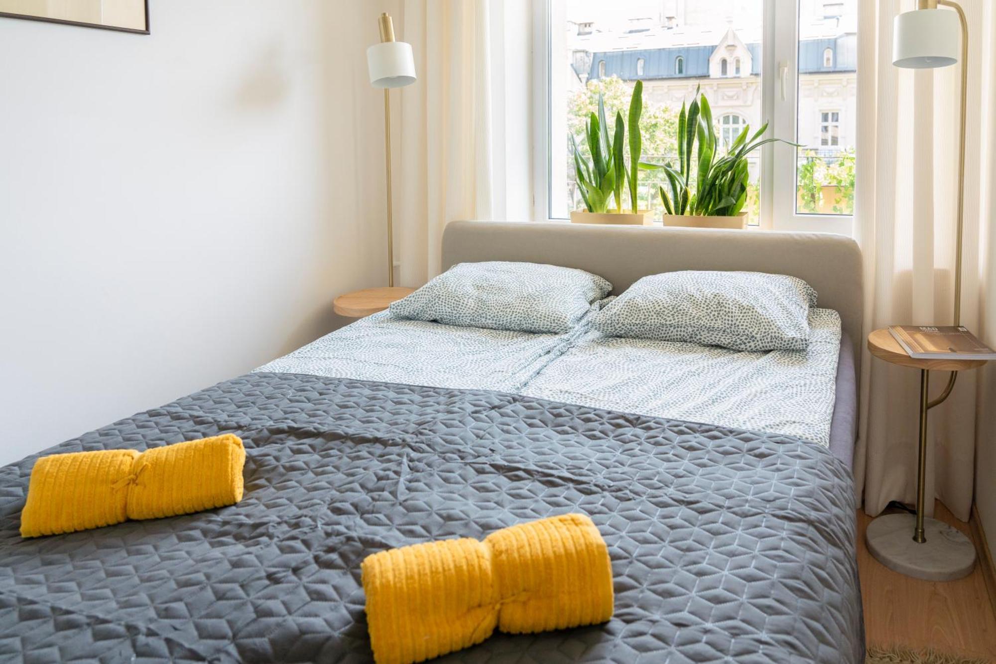 Greenpoint Hoza Apartment Varsavia Esterno foto